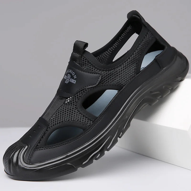 New Summer Sandals Breathable Men Shoes Mesh Outdoor Men Hollow Sandals Antiskid Beach Sandals Flats Footwear Zapatillas Hombre